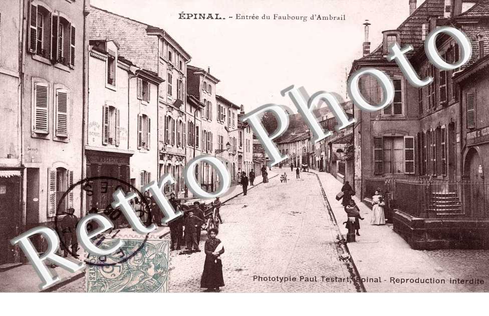 ENTREE DU  FAUBOURG D'AMBRAIL