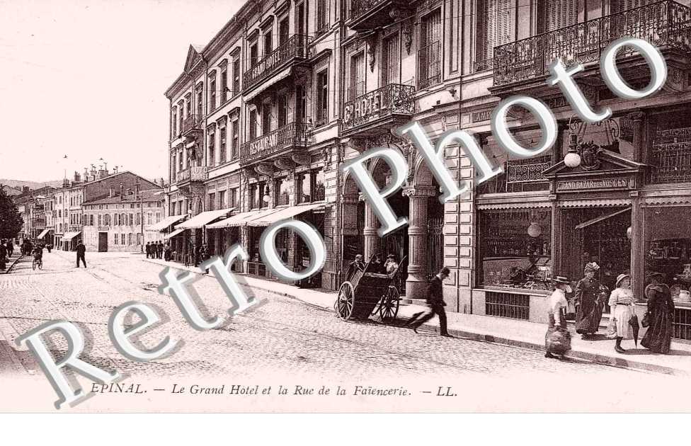 Le Grand Hôtel et la rue de la Faïencerie