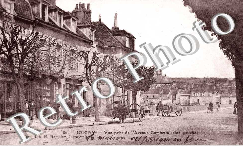 vue prise de l'avenue Gambetta (cote gauche)