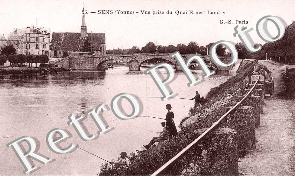 VUE PRISE DU QUAI ERNEST LANDRY