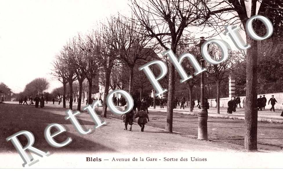 Avenue de la gare Sortie des usines