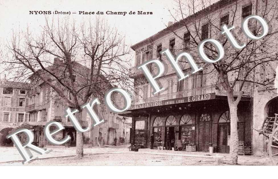 place du champ de mars