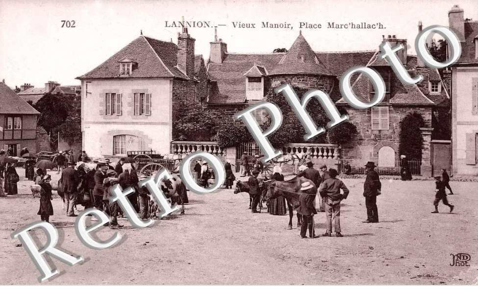 Vieux manoir - place Marc'hallac'h