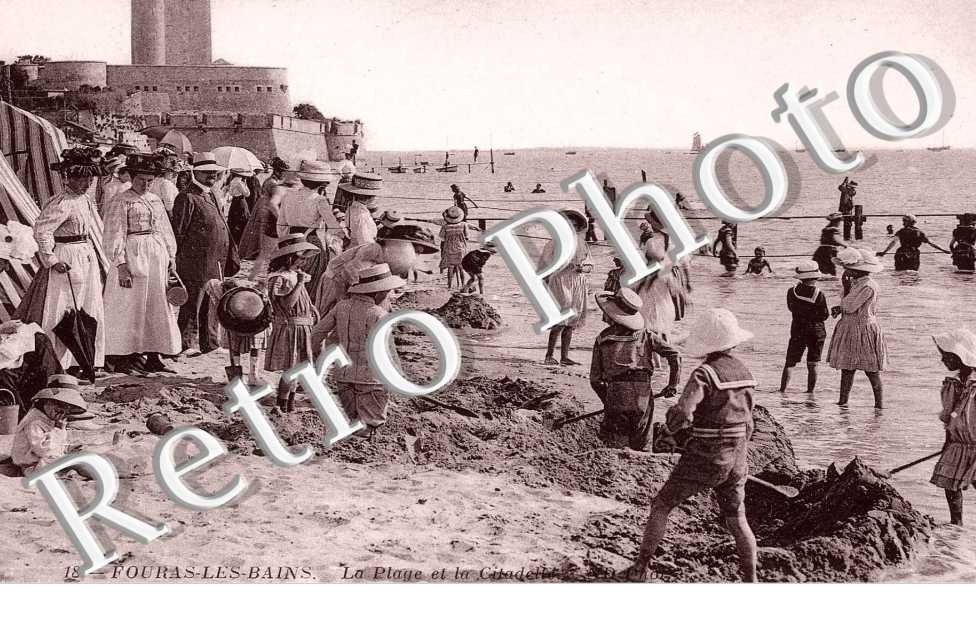 LA PLAGE ET LA CITADELLE