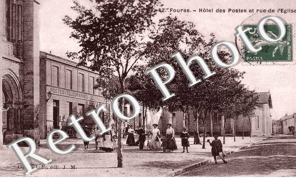 HOTEL DES POSTES ET RUE DE L'EGLISE