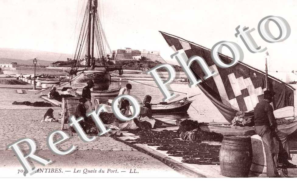 LES QUAIS DU PORT