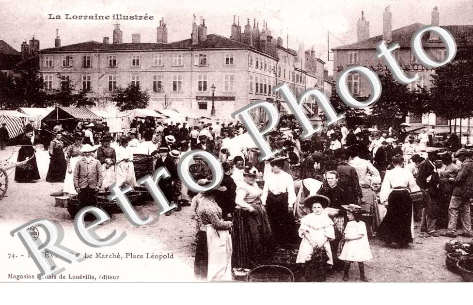 le Marche, Place Leopold