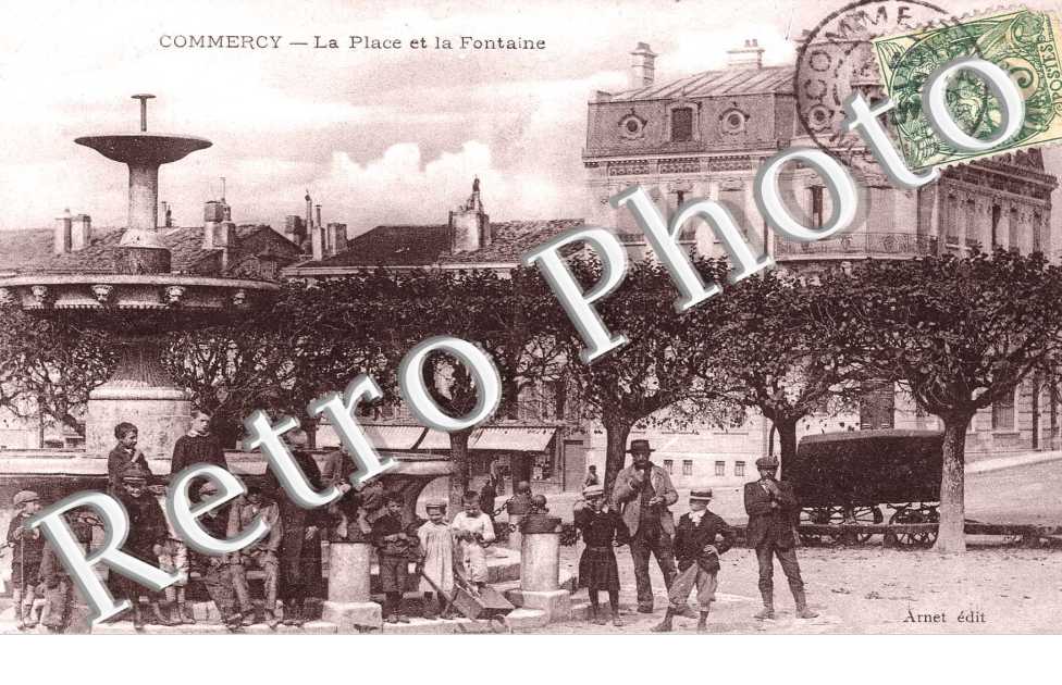la place et la fontaine