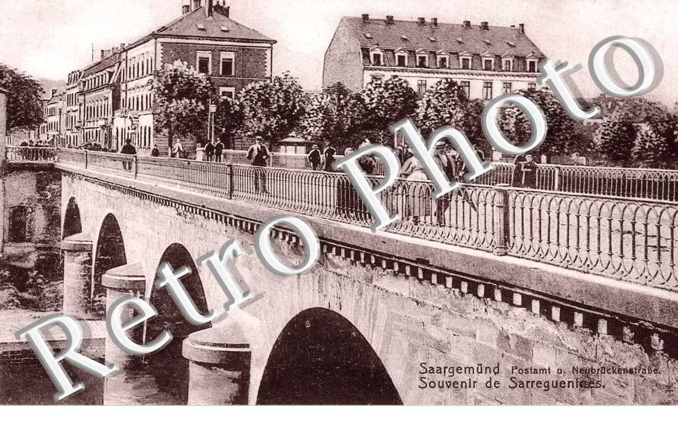 Postamt  u. Neubruckenstrasse