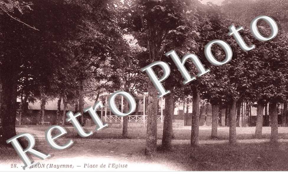 KIOSQUE  place de l'eglise