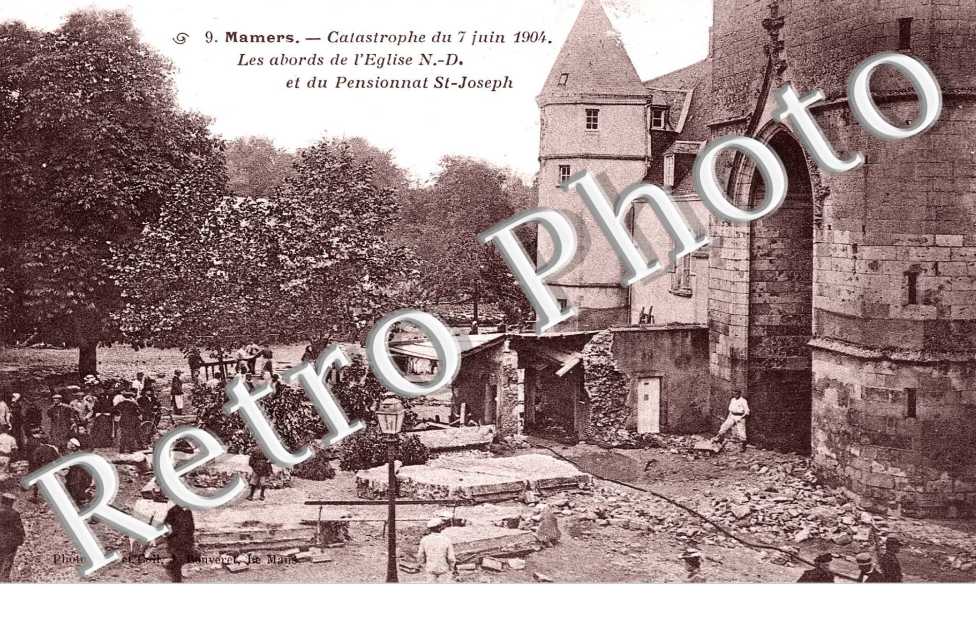 Catastrophe du 7 juin 1904 - Les abords de l'eglise et du pensionnat St-Joseph