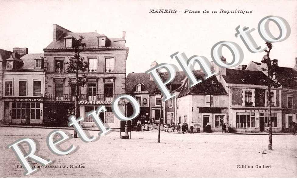 PLACE DE LA REPUBLIQUE