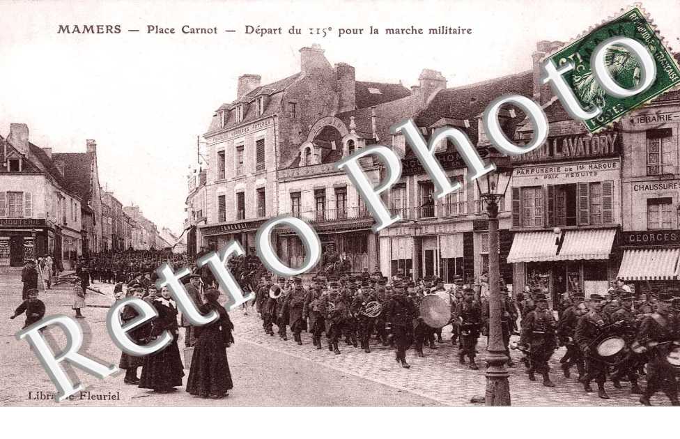 Place Carnot - depart du 115e pour la marche militaire