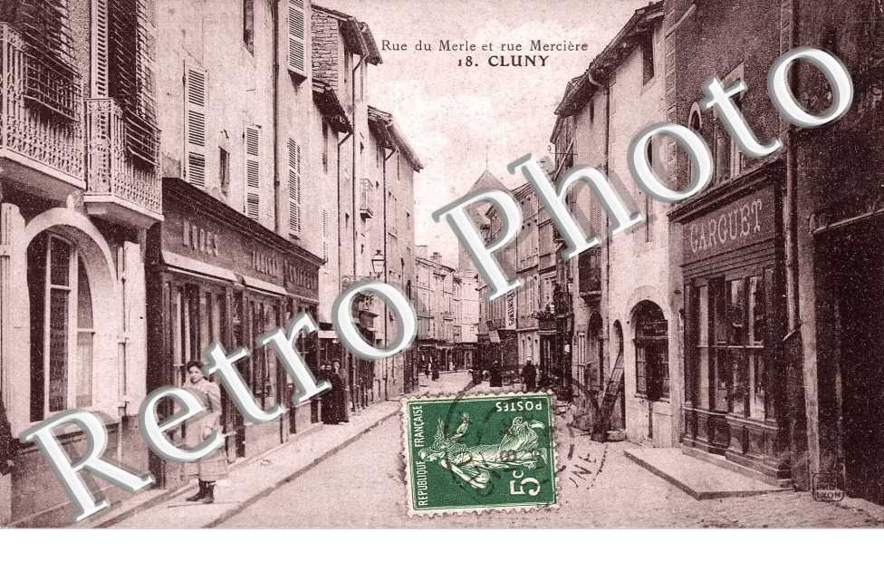 Rue du Merle et rue Merciere