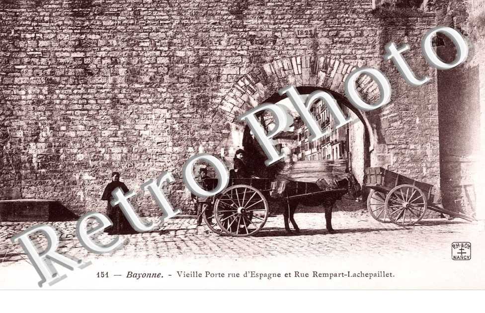 VIEILLE PORTE rue d'Espagne et reu Rempart-lachepaillet