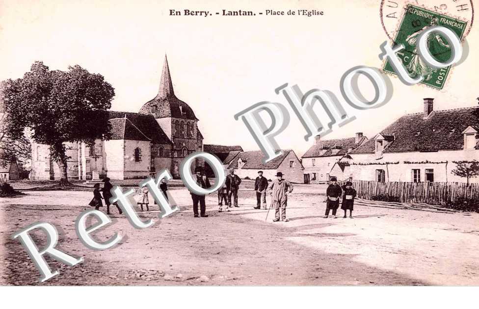 PLACE DE L'EGLISE