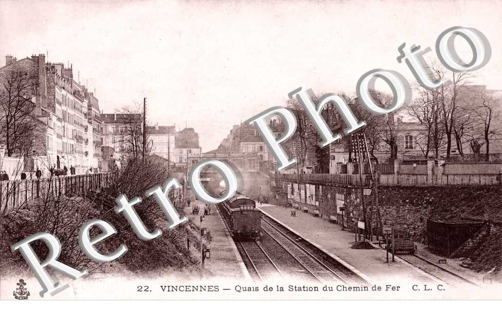 Quai de la station du chemin de fer