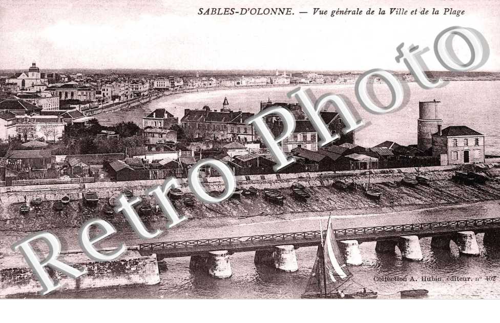 vue generale de la ville et de la plage