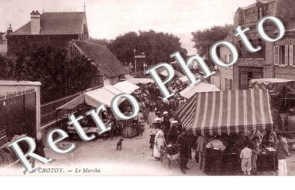 la rue du Faubourg  en 1912