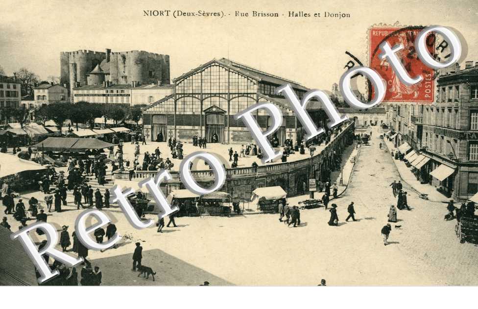 Rue Brisson - Halles et Donjon