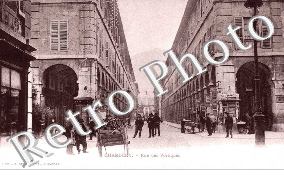 Rue des portiques