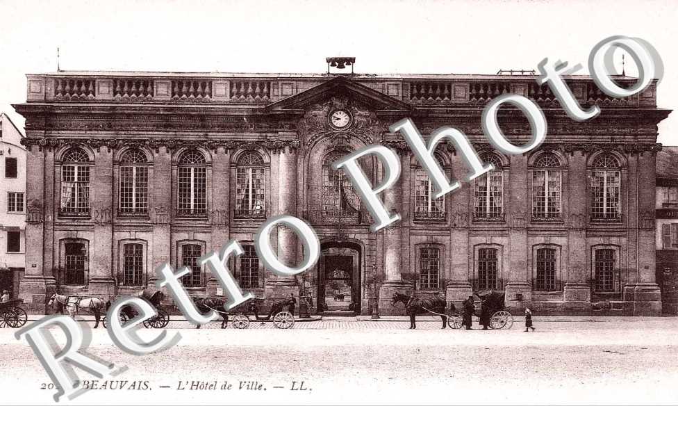 L'HOTEL DE VILLE