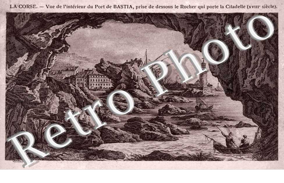 vue de l'interieur du port