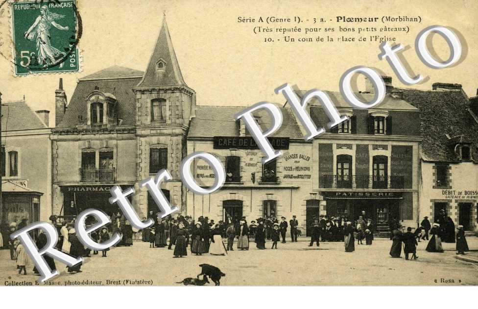 un coin de la place de l'eglise