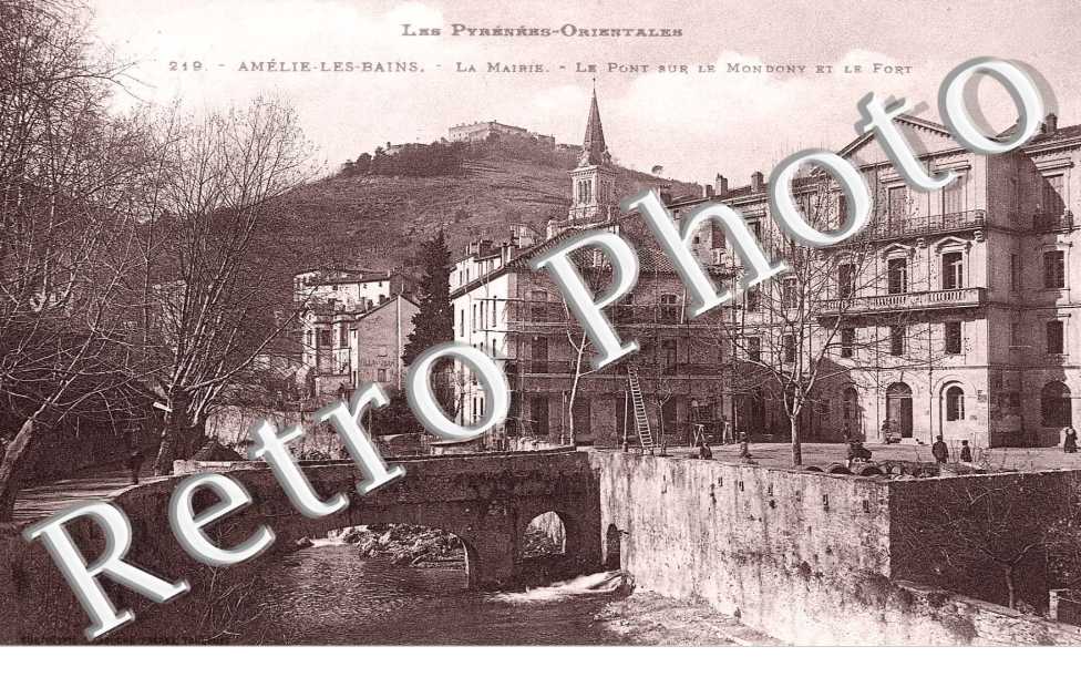 LA MAIRIE LE PONT SUR LE MONDONY