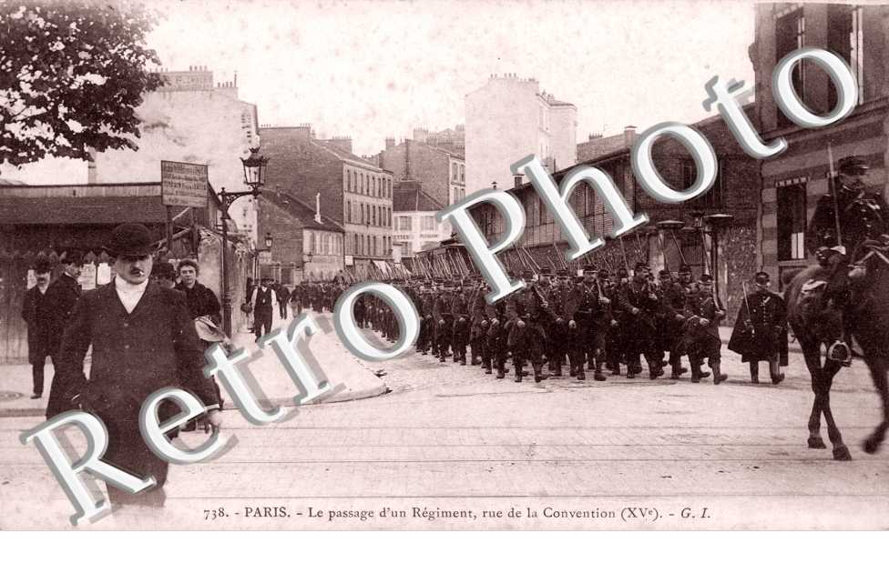 Le Passage d'un régiment rue de la Convention
