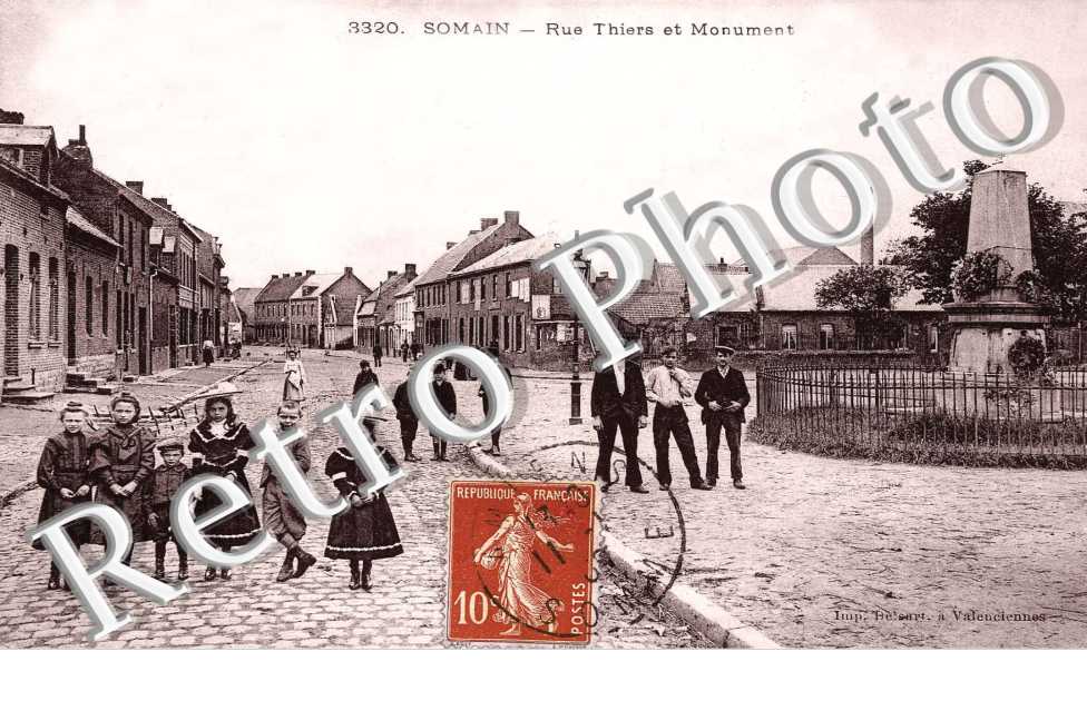 rue Thiers et monument