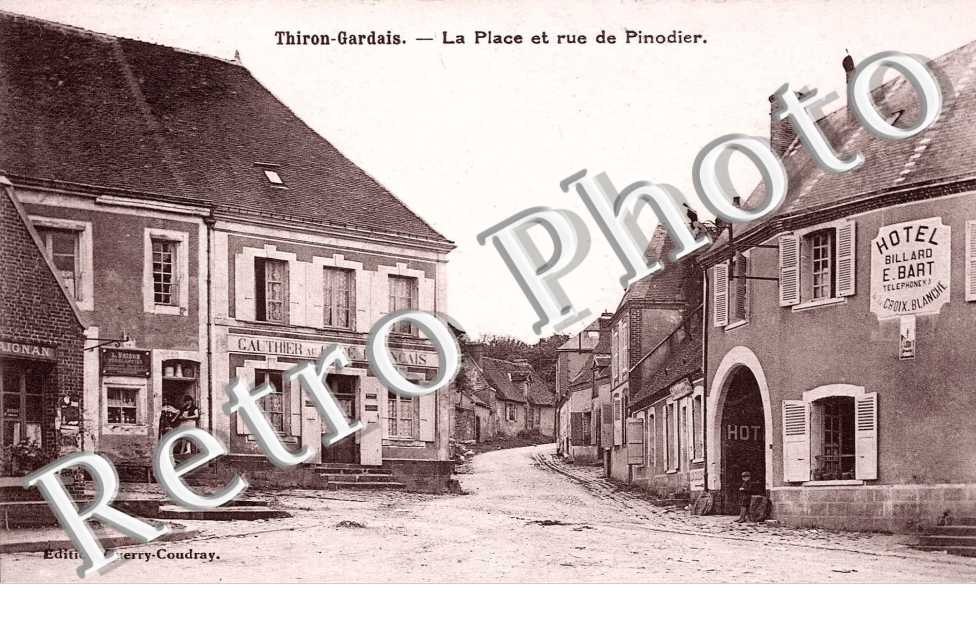 la place et la rue de Pinodier