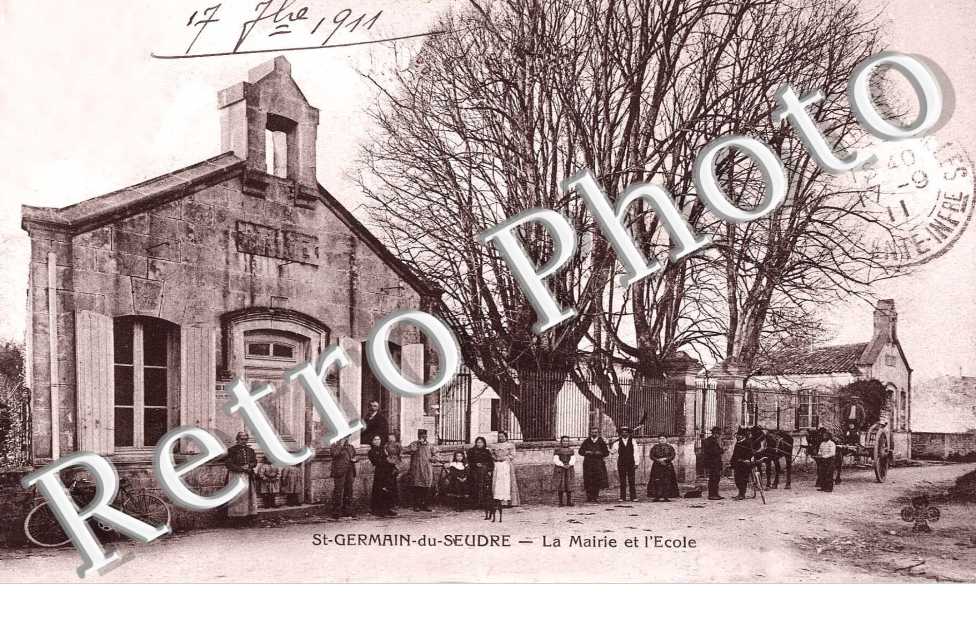LA MAIRIE ET ECOLE