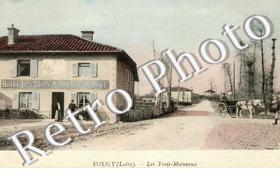 les Trois Moineaux