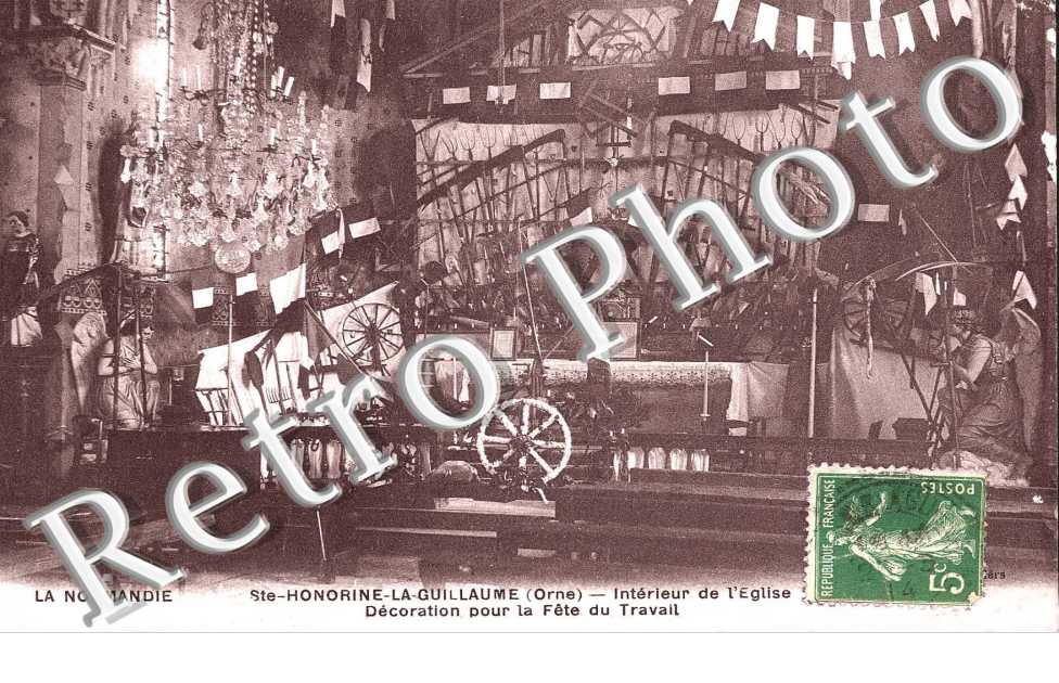 Intérieur de l'Eglise - Décoration pour le Fête du Travail