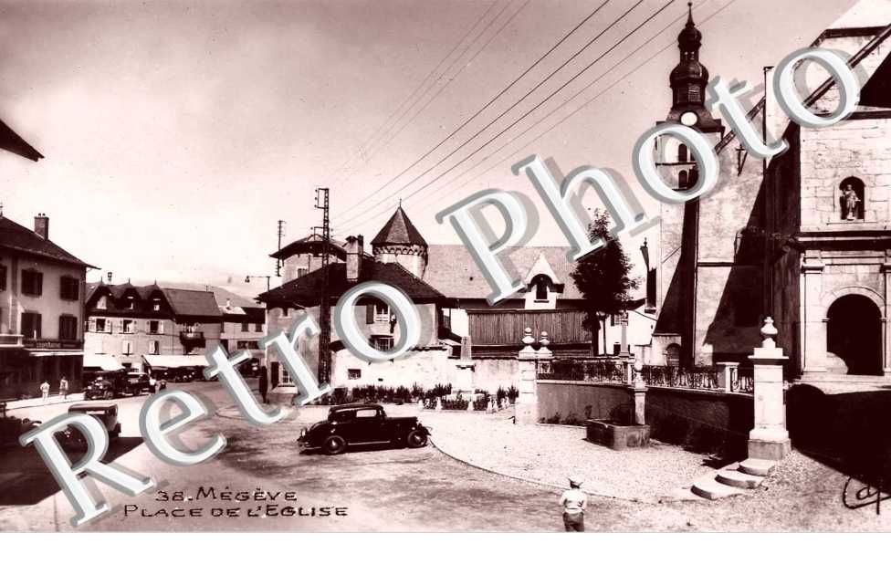 PLACE DE L'EGLISE