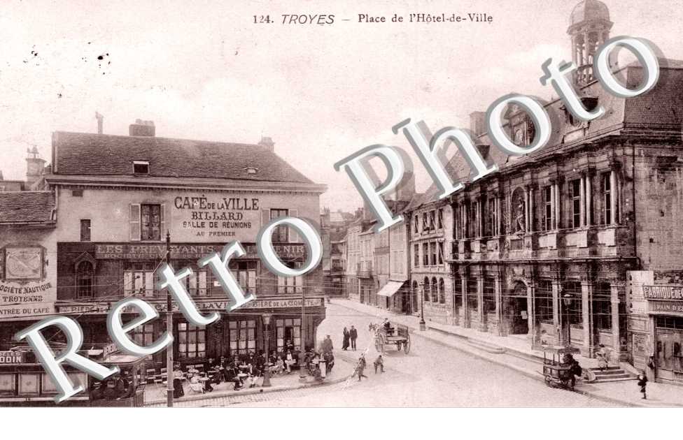 Place de l'Hotel de Ville
