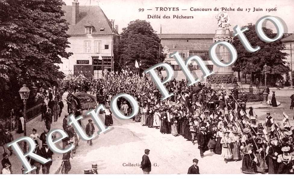Concours de peche du 17 juin 1906 - defile des pecheurs