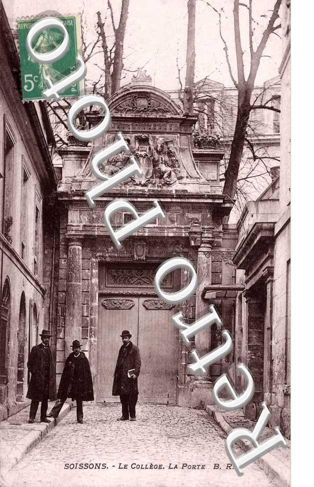  COLLEGE LA PORTE