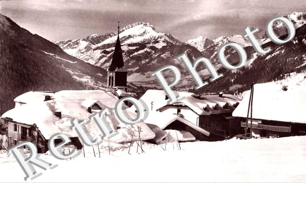Le village et le Mont Chauffe