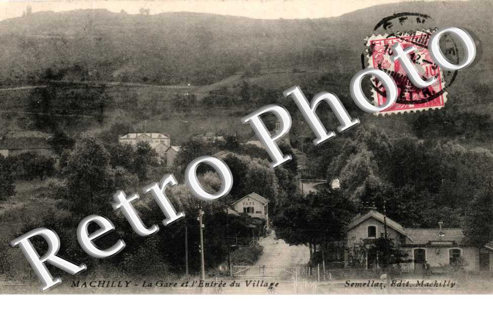 la gare et l'entrée du village en 1912