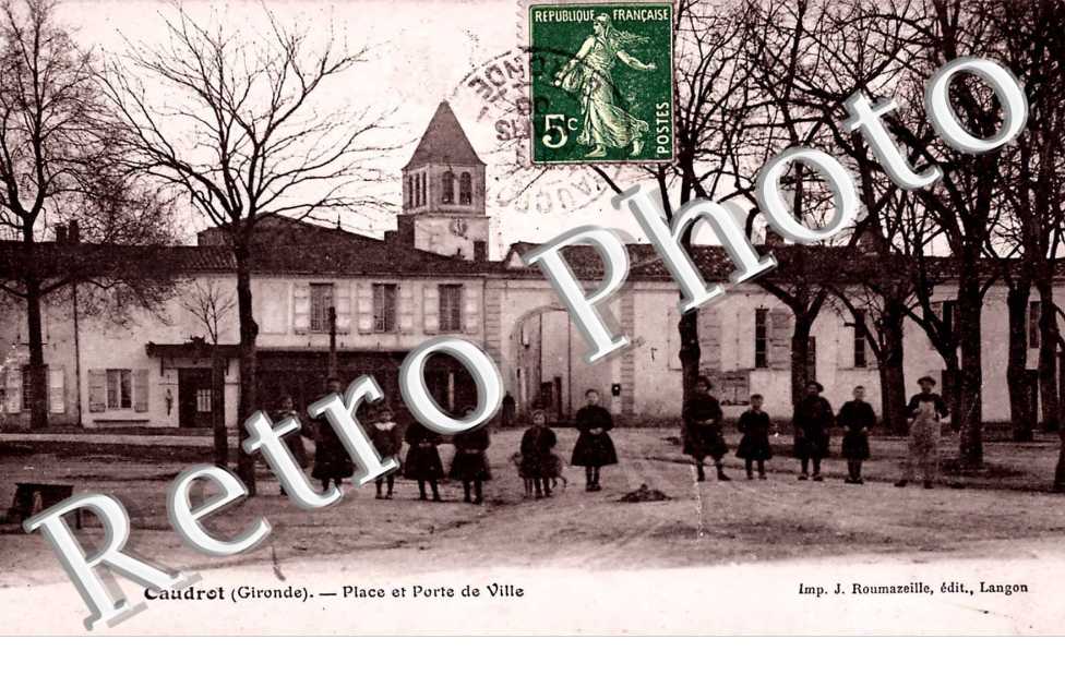 Place et porte de la ville
