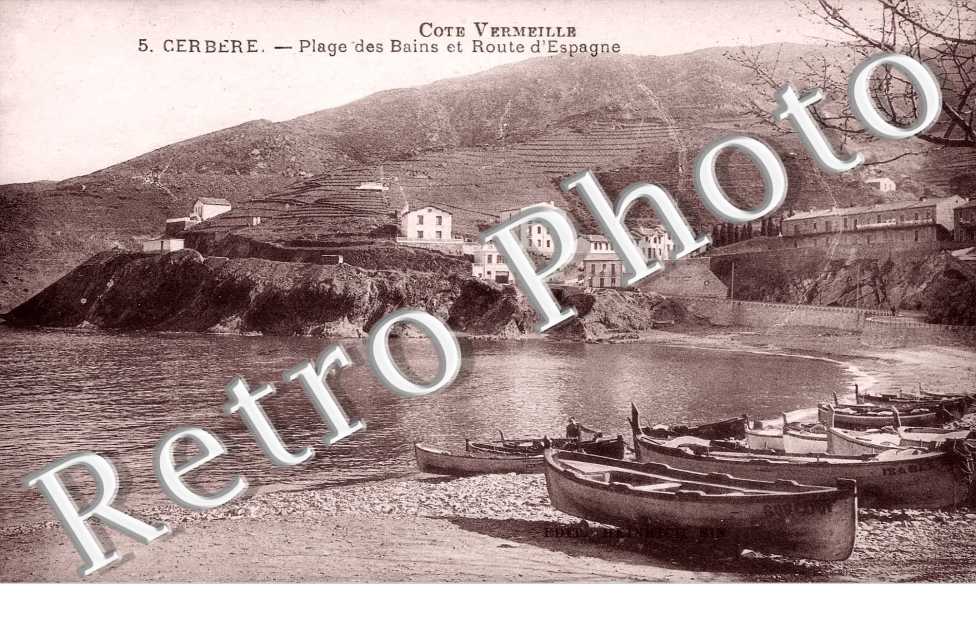 plage des bains et route d'Espagne