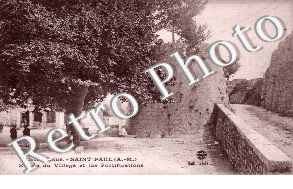 ENTREE DU VILLAGE