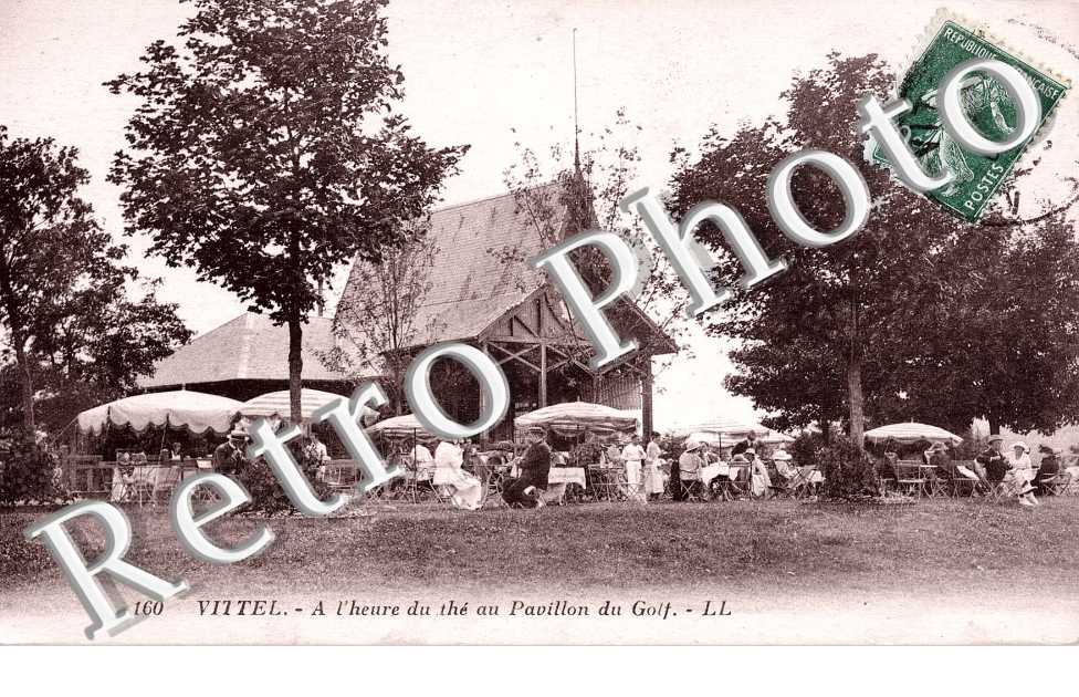 pavillon du golf  a l'heure du the