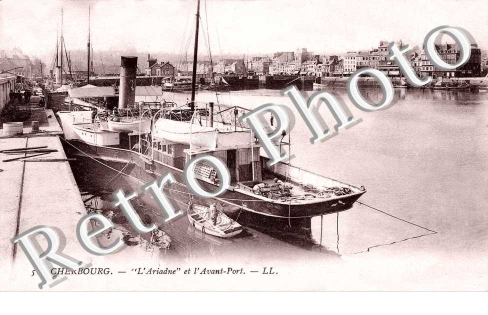 L'Ariadne et l'avant-port