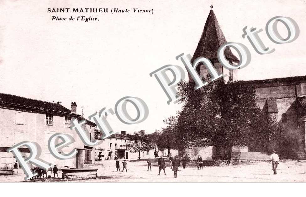 PLACE DE L'EGLISE
