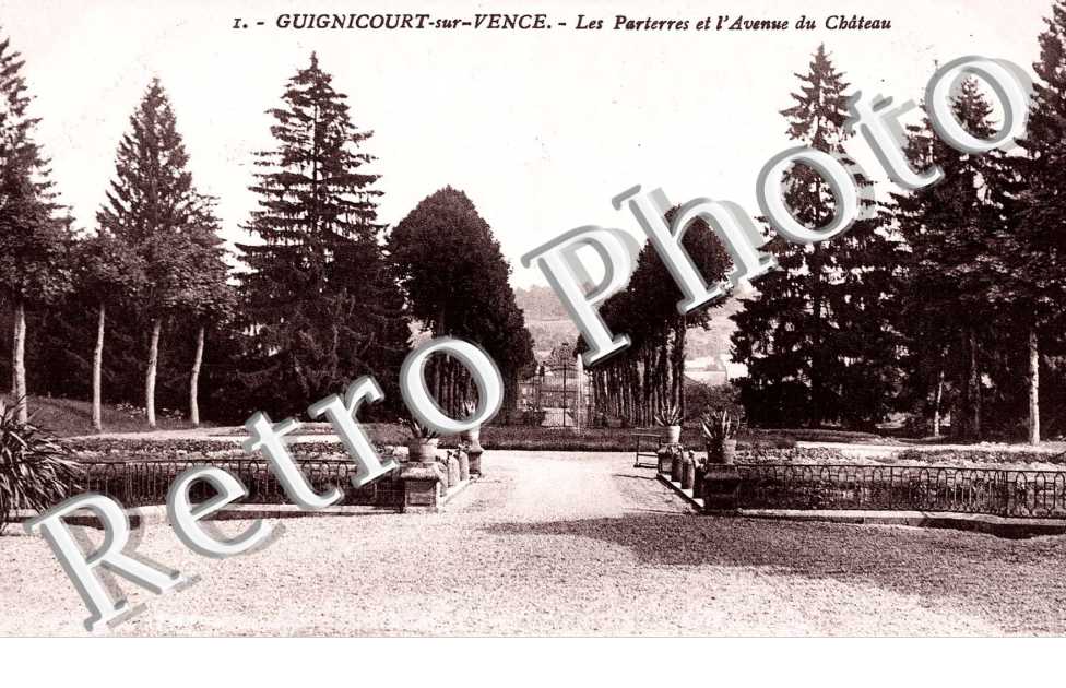 les parterres et l'avenue du chateau