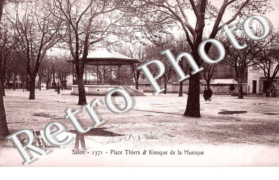 Place Thiers et Kiosque de la Musique