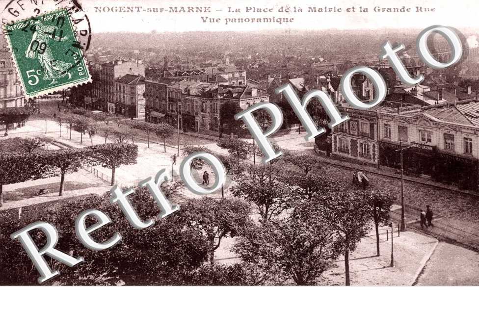 Place de la Mairie et la Grande Rue